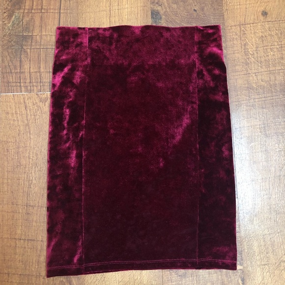 Forever 21 Dresses & Skirts - Forever 21 Burgundy Velvet Mini Skirt